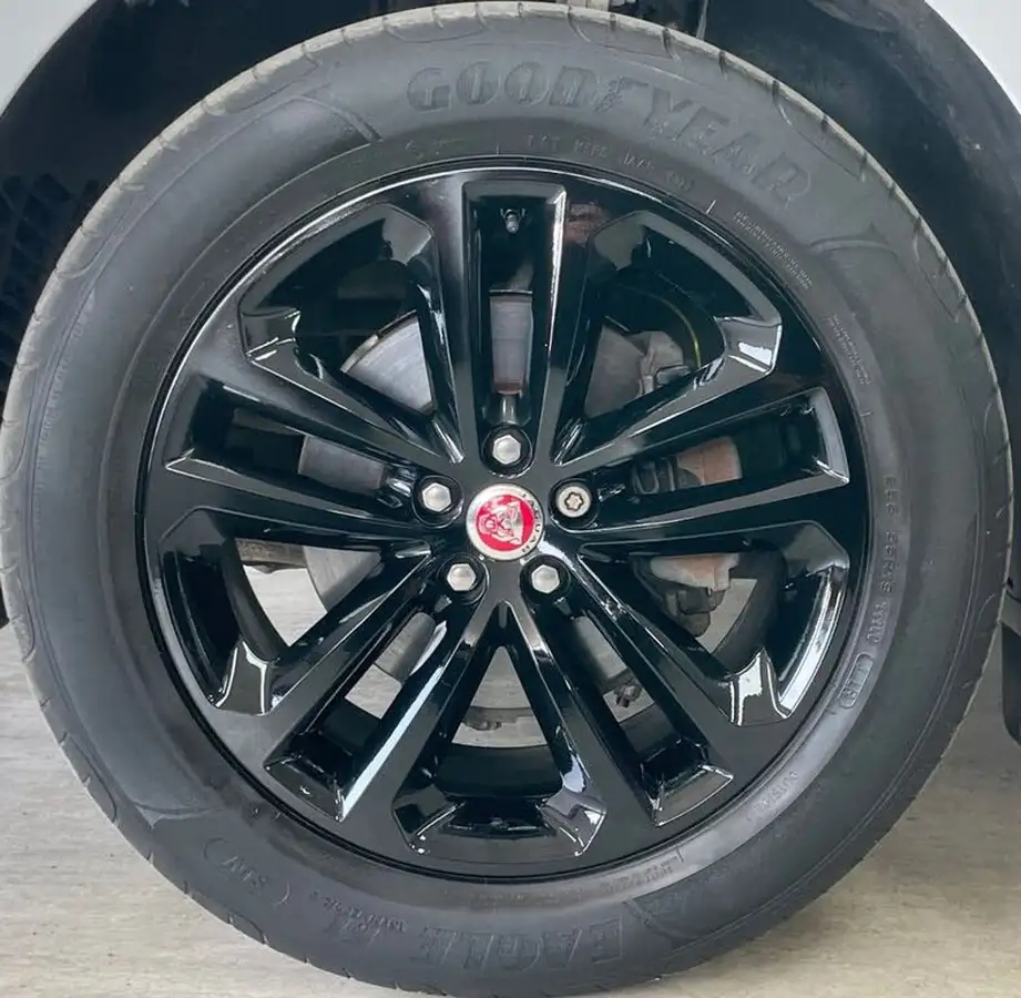 2018-jaguar-f-pace-20-i4d-r-sport-180ps-awd-auto-big-18
