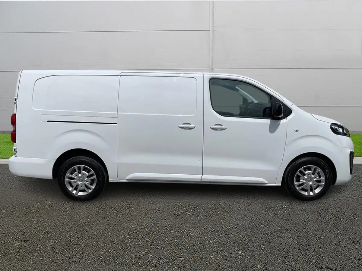 2022-vauxhall-vivaro-15td-2900-l2h1-sportive-big-7