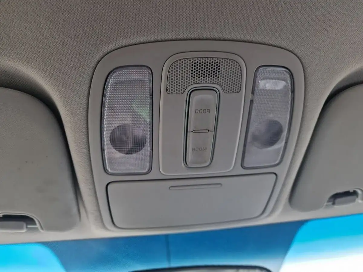 2014-kia-soul-16-connect-plus-big-25
