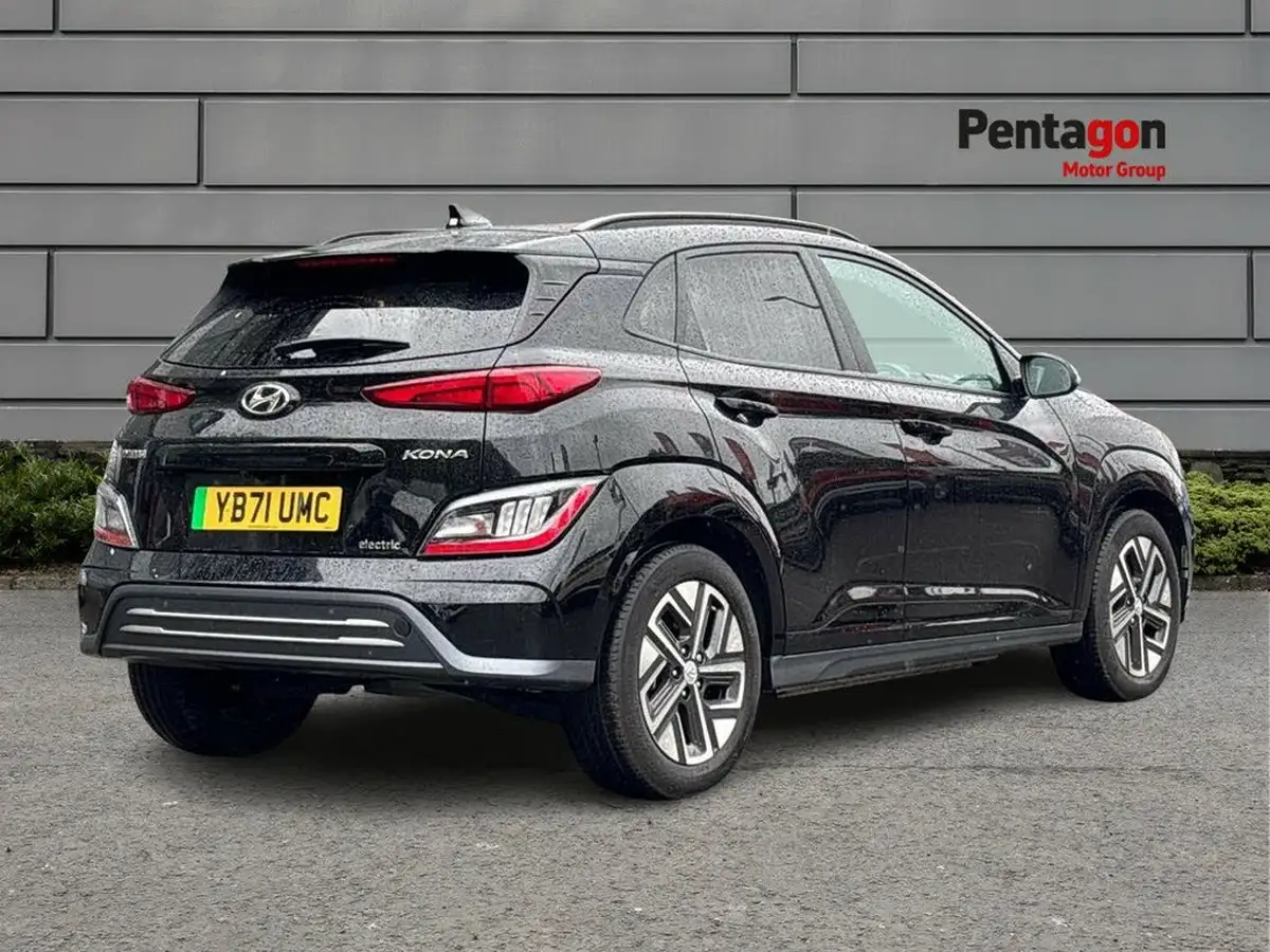 2022-hyundai-kona-e-premium-136ps-39kwh-big-3