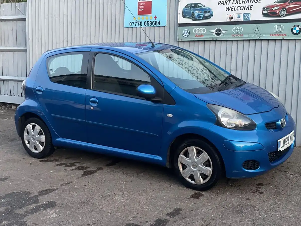2009-toyota-aygo-10-aygo-blue-5d-mmt-big-18