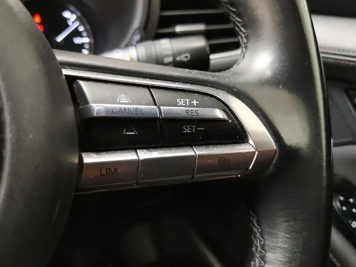 2022-mazda-mazda3-20-se-l-big-13