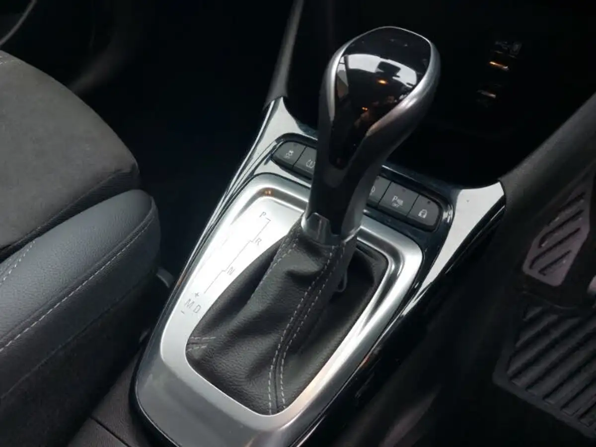 2022-vauxhall-crossland-12-ultimate-130ps-auto-big-14