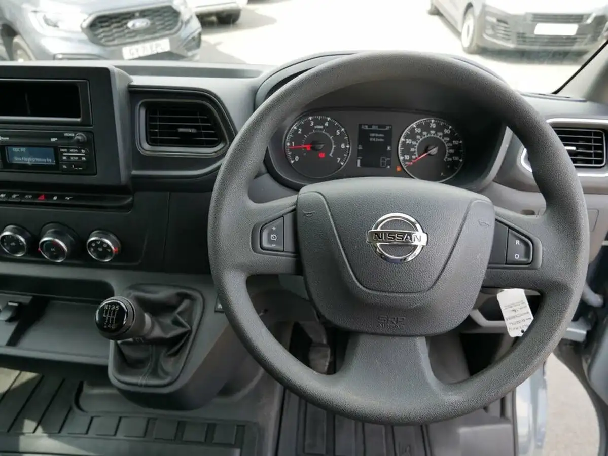 2023-nissan-interstar-23dci-f35-l3h3-tekna-135pseu6d-big-14