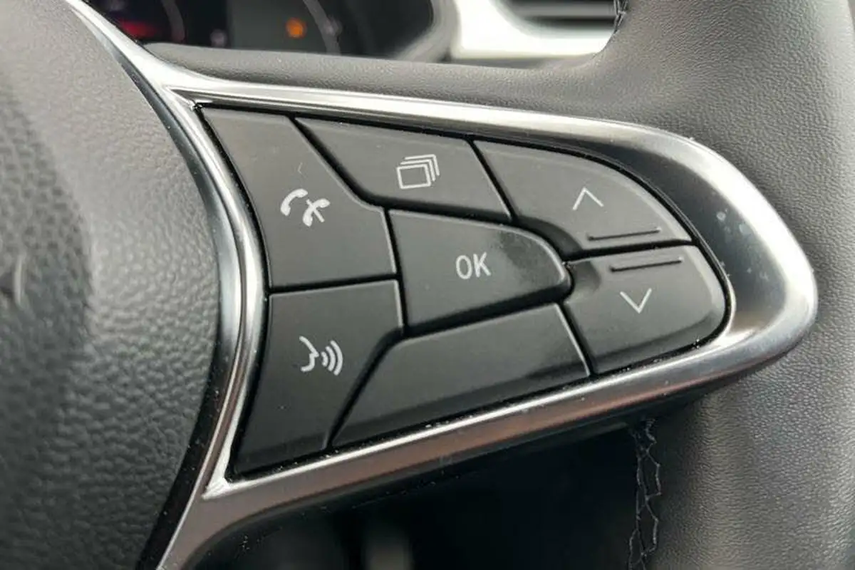 2024-renault-captur-16-techno-145ps-full-big-30