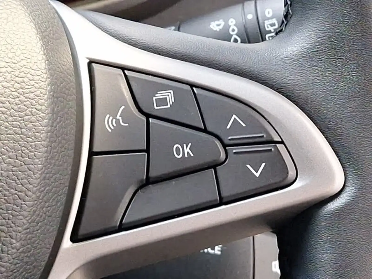 2024-dacia-jogger-16-tce-extreme-big-15