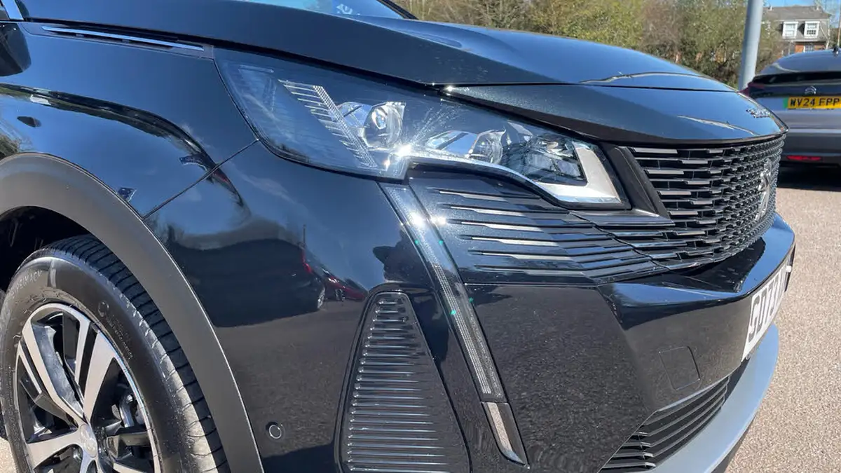 2024-peugeot-3008-suv-12-puretech-gt-136ps-hybrid-e-dsc6-big-46