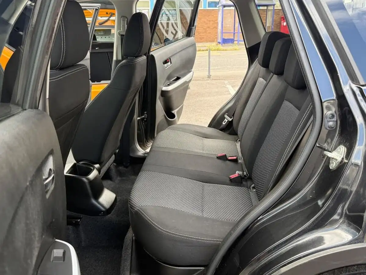 2017-suzuki-vitara-16-sz-t-big-32