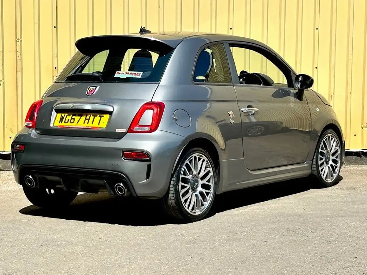2018-abarth-595-14-tjet-big-2