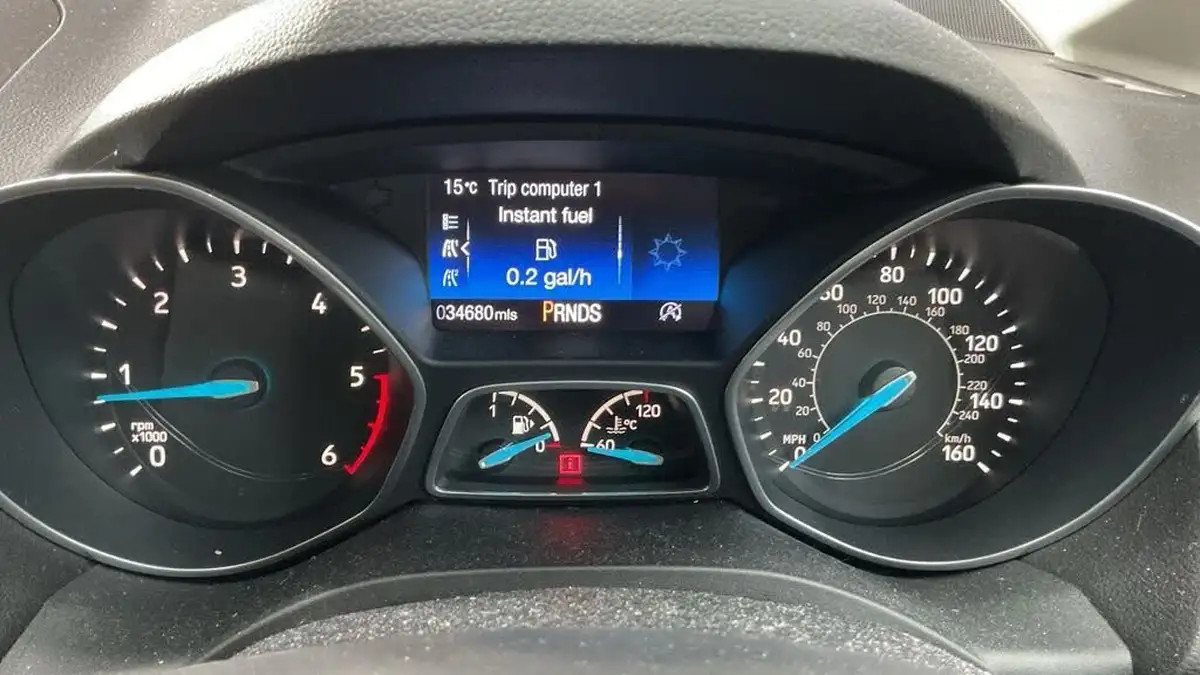 2016-ford-c-max-15tdci-titanium-powershift-big-11