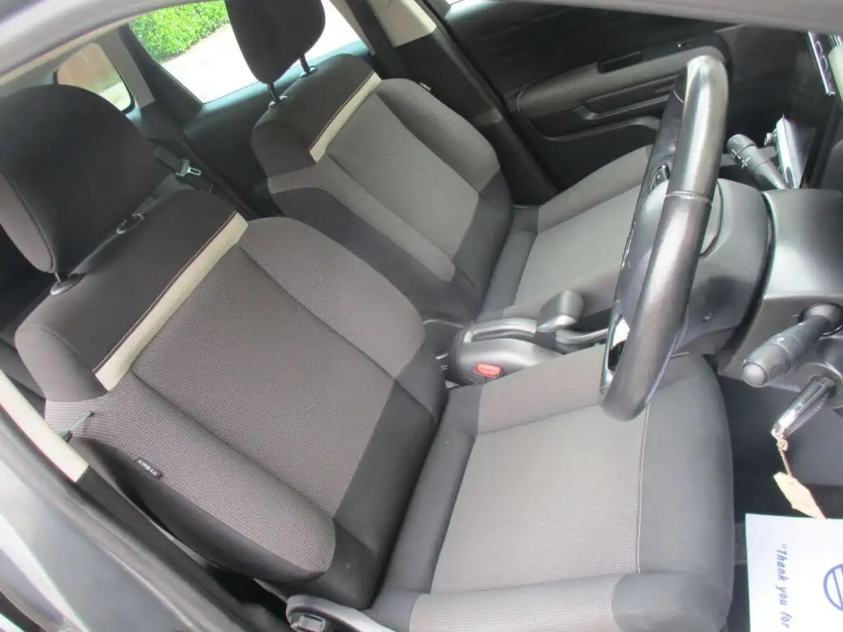2018-citroen-c3-aircross-12-puretech-feel-82ps-big-40