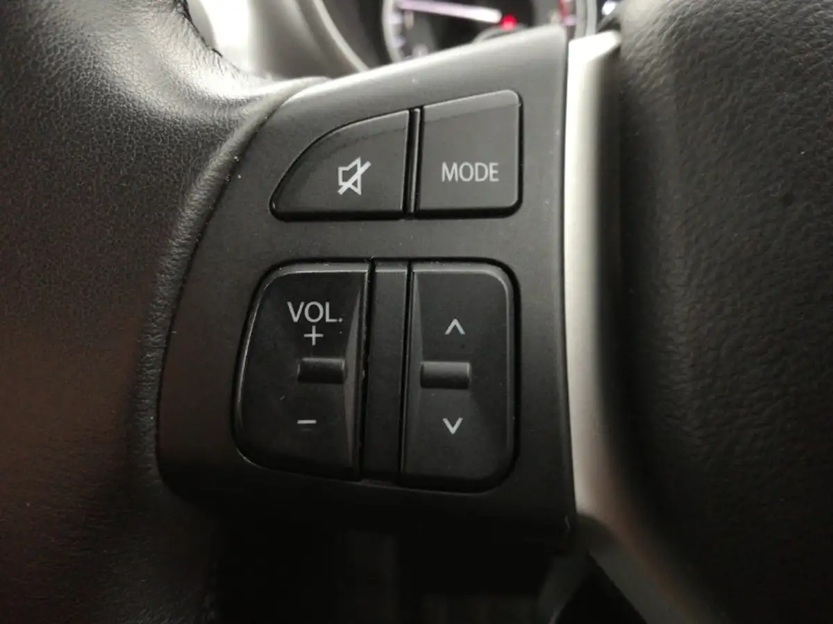 2017-renault-captur-09-dynamique-s-nav-big-12