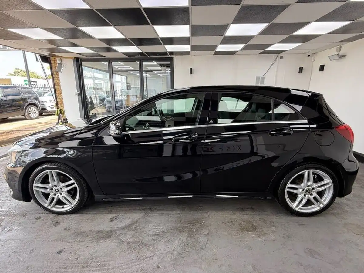 2017-mercedes-benz-a-class-15d-a180d-amg-line-ss-7g-dct-big-7