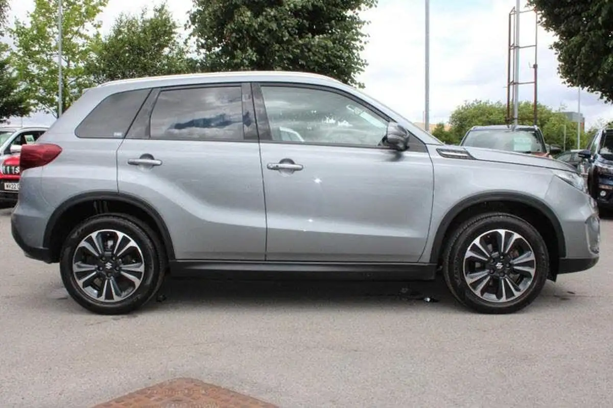 2022-suzuki-vitara-14-boosterjet-sz5-allgrip-big-3