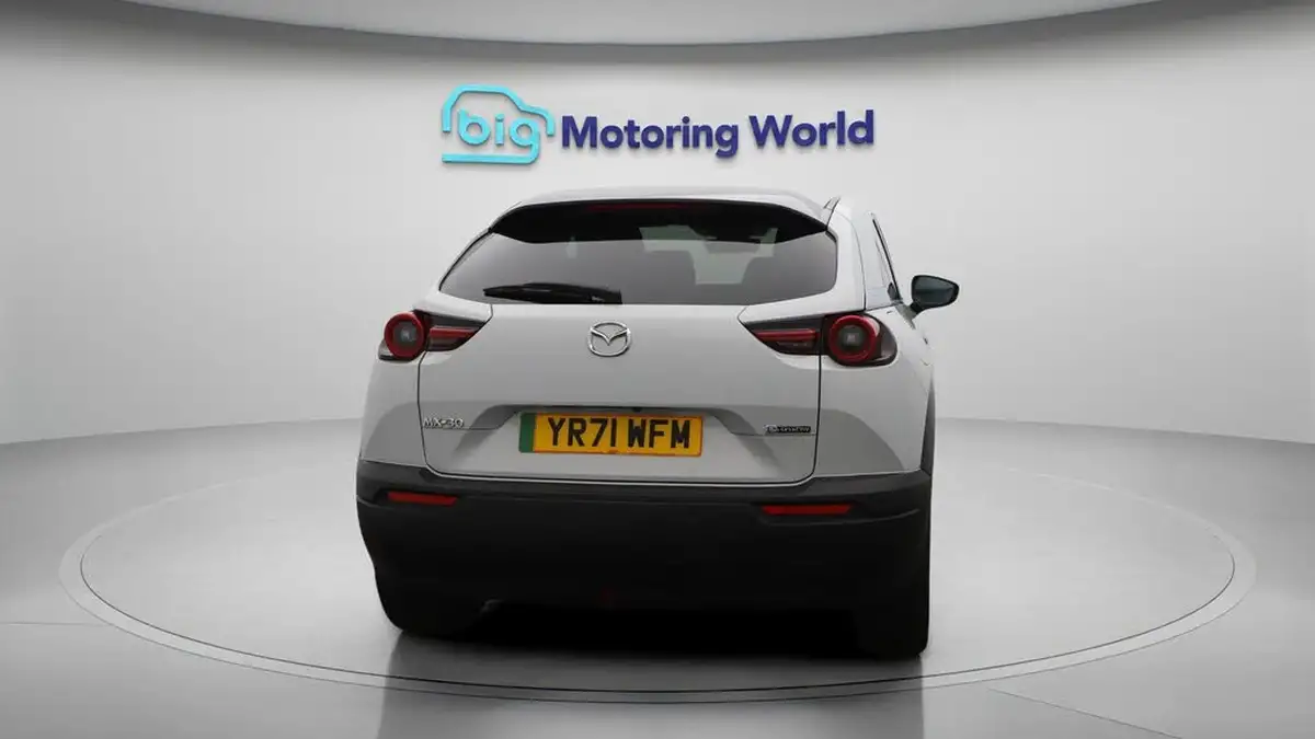 2021-mazda-mx-30-e-first-edition-big-6