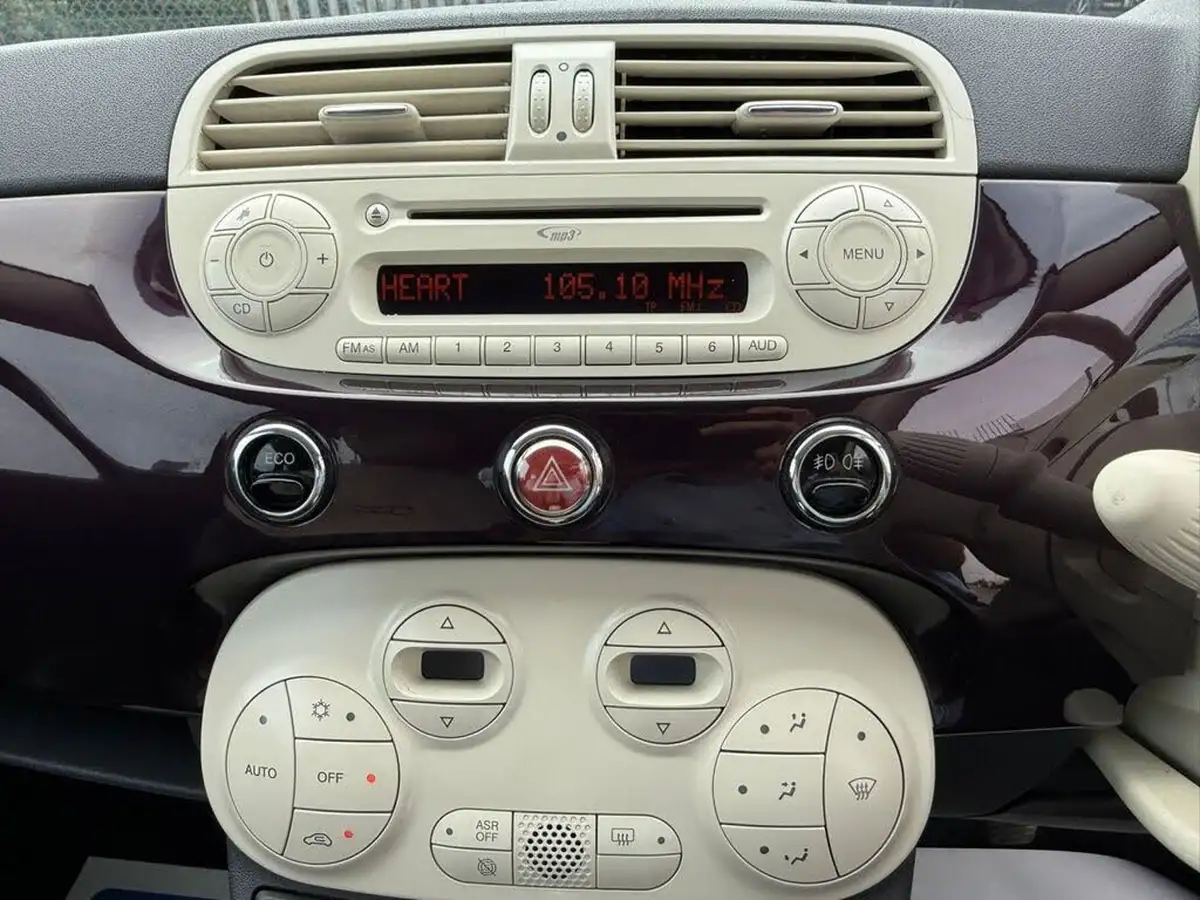 2013-fiat-500c-09-lounge-85bhp-ss-big-13