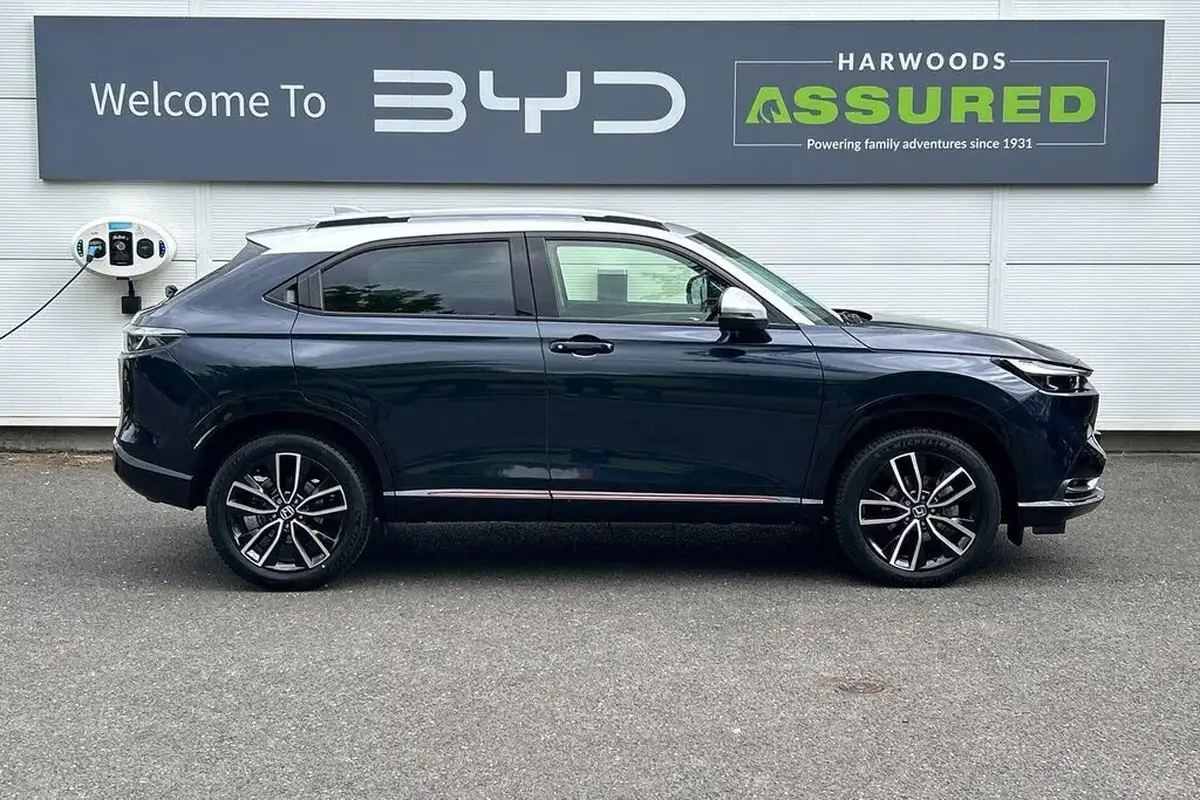 2022-honda-hr-v-15-i-mmd-advance-style-big-1