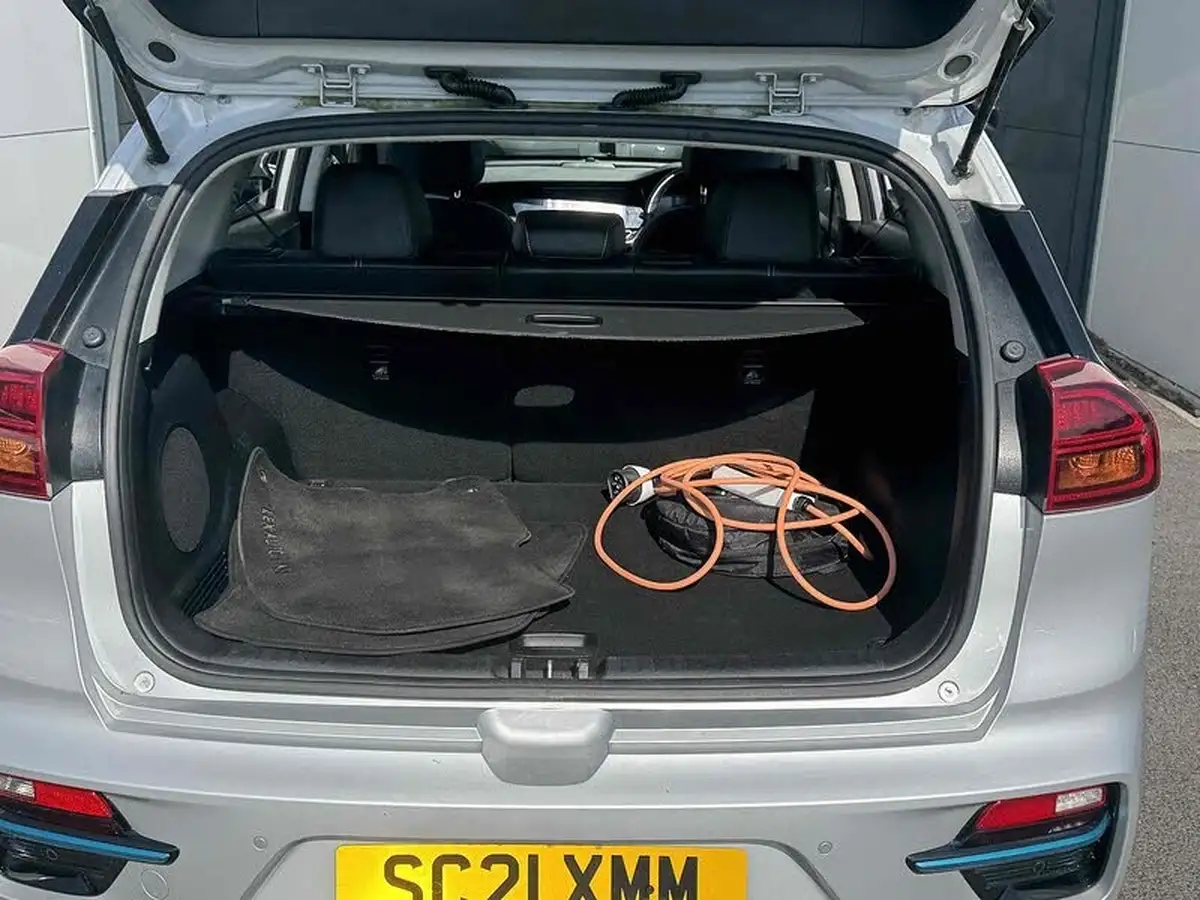 2021-kia-e-niro-ev-4-big-18