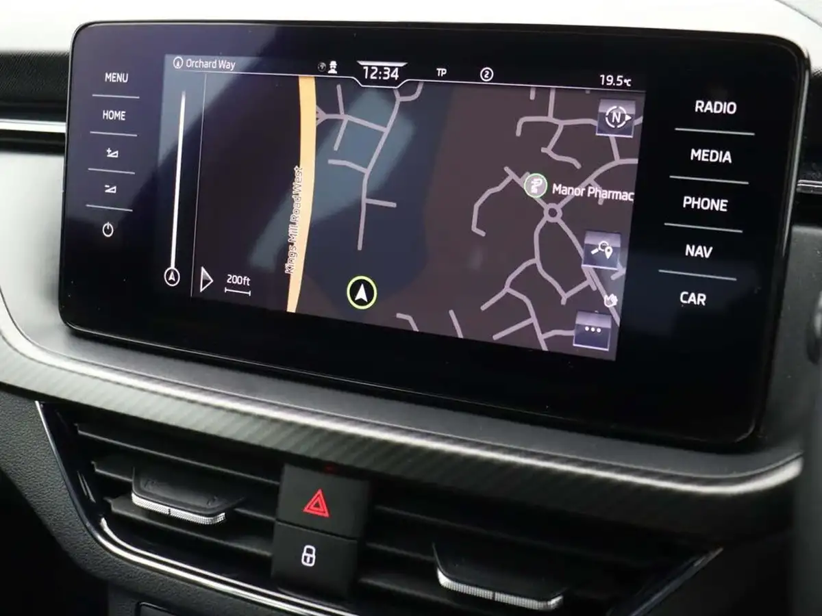 2021-skoda-kamiq-15-tsi-monte-carlo-dsg-big-25