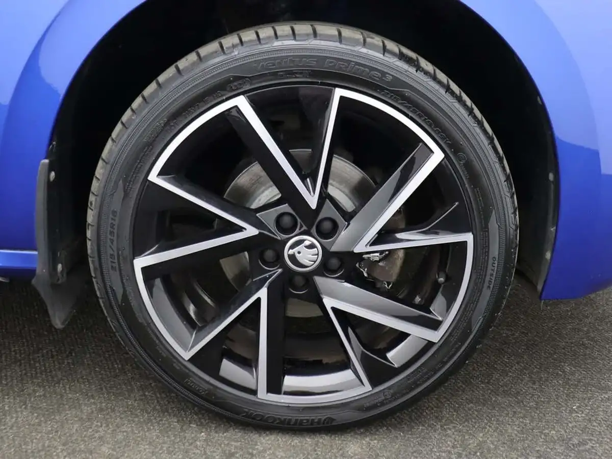 2021-skoda-kamiq-15-tsi-monte-carlo-dsg-big-8