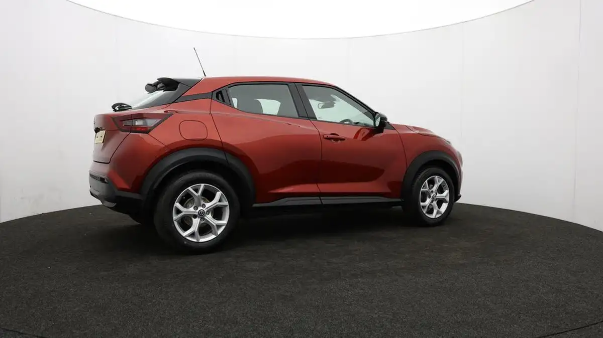 2020-nissan-juke-10-dig-t-acenta-117ps-dct-big-23