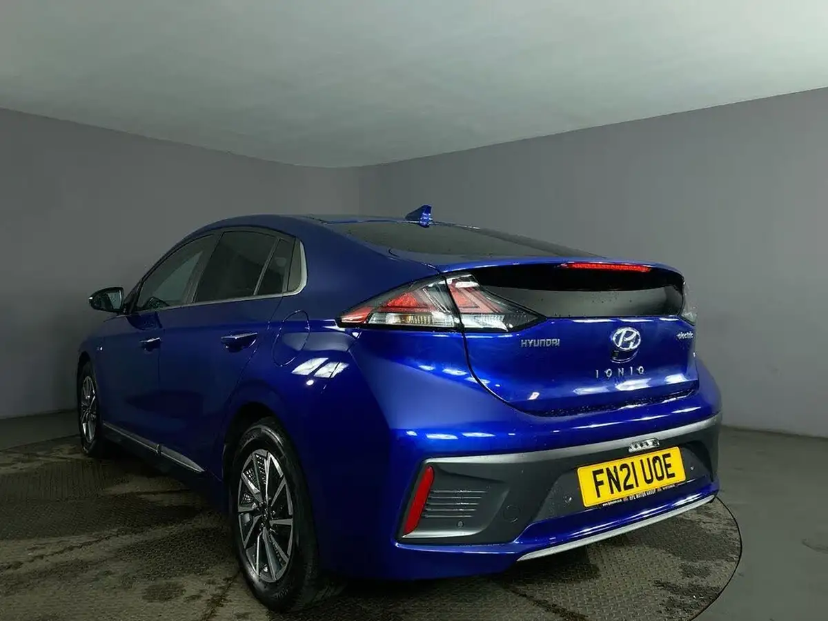 2021-hyundai-ioniq-e-premium-se-electric-100kw-big-5