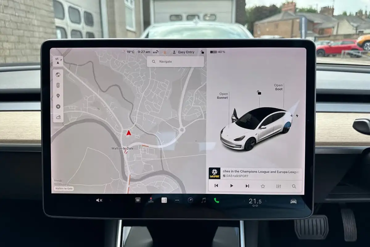 2019-tesla-model-3-e-standard-plus-big-40