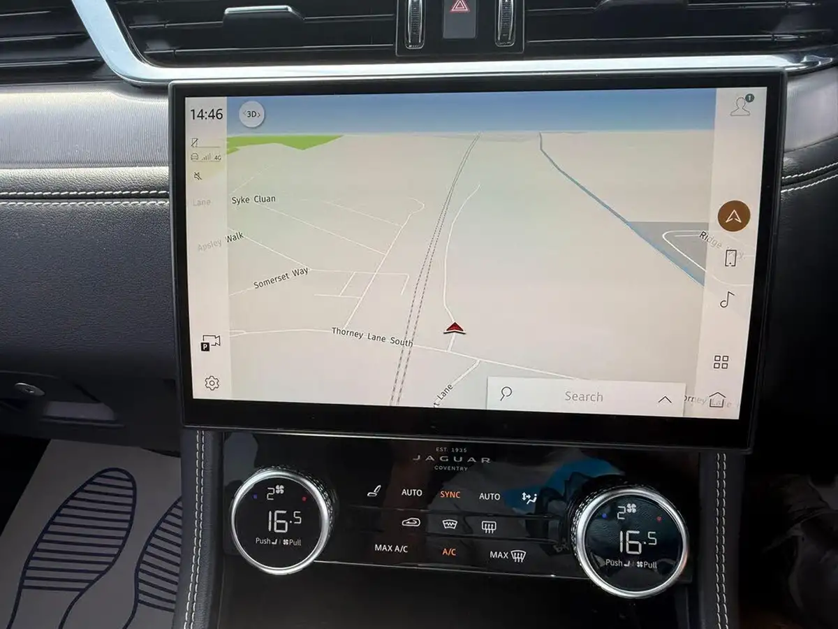 2022-jaguar-f-pace-20-p400e-r-dynamic-s-big-33