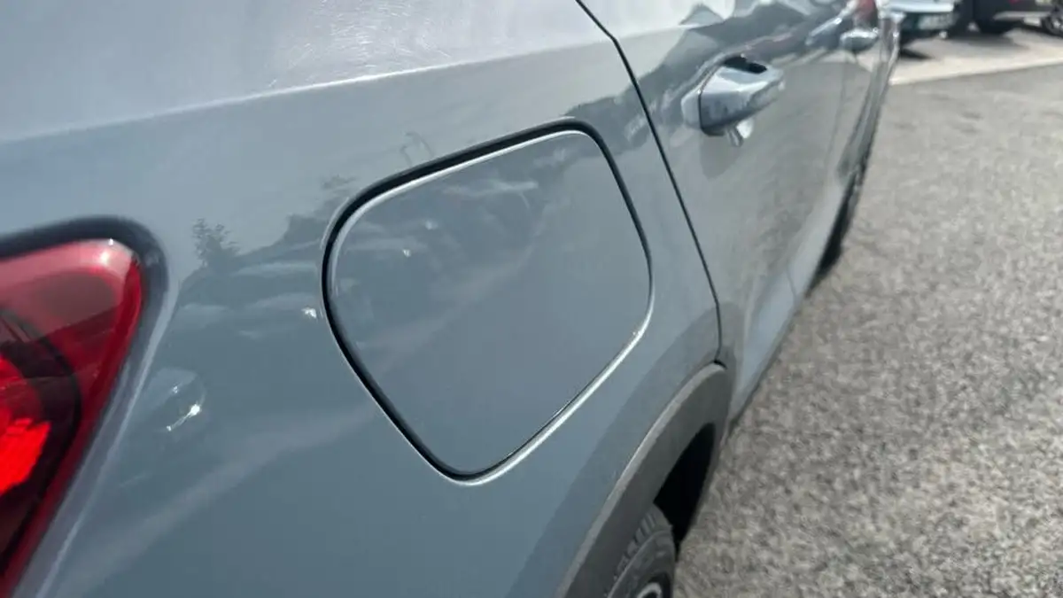 2020-volvo-xc40-20td-d4-r-design-big-24