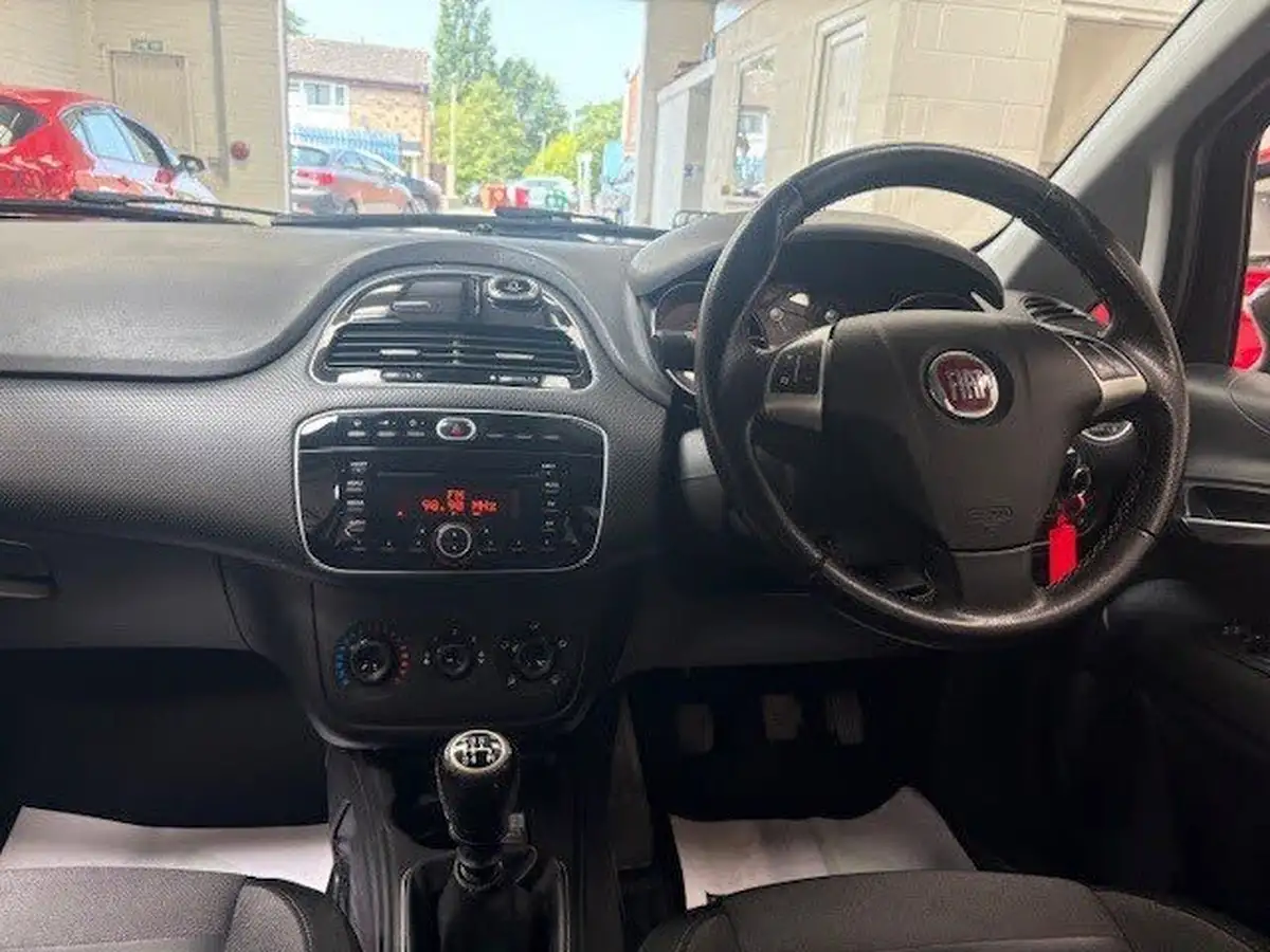 2010-fiat-punto-evo-14-gp-8v-5d-big-20