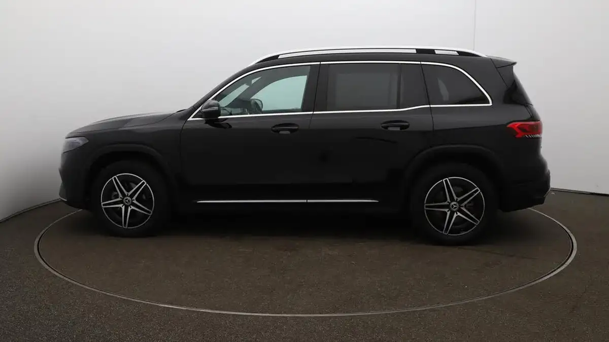 2023-mercedes-benz-eqb-e-300-amg-line-big-63