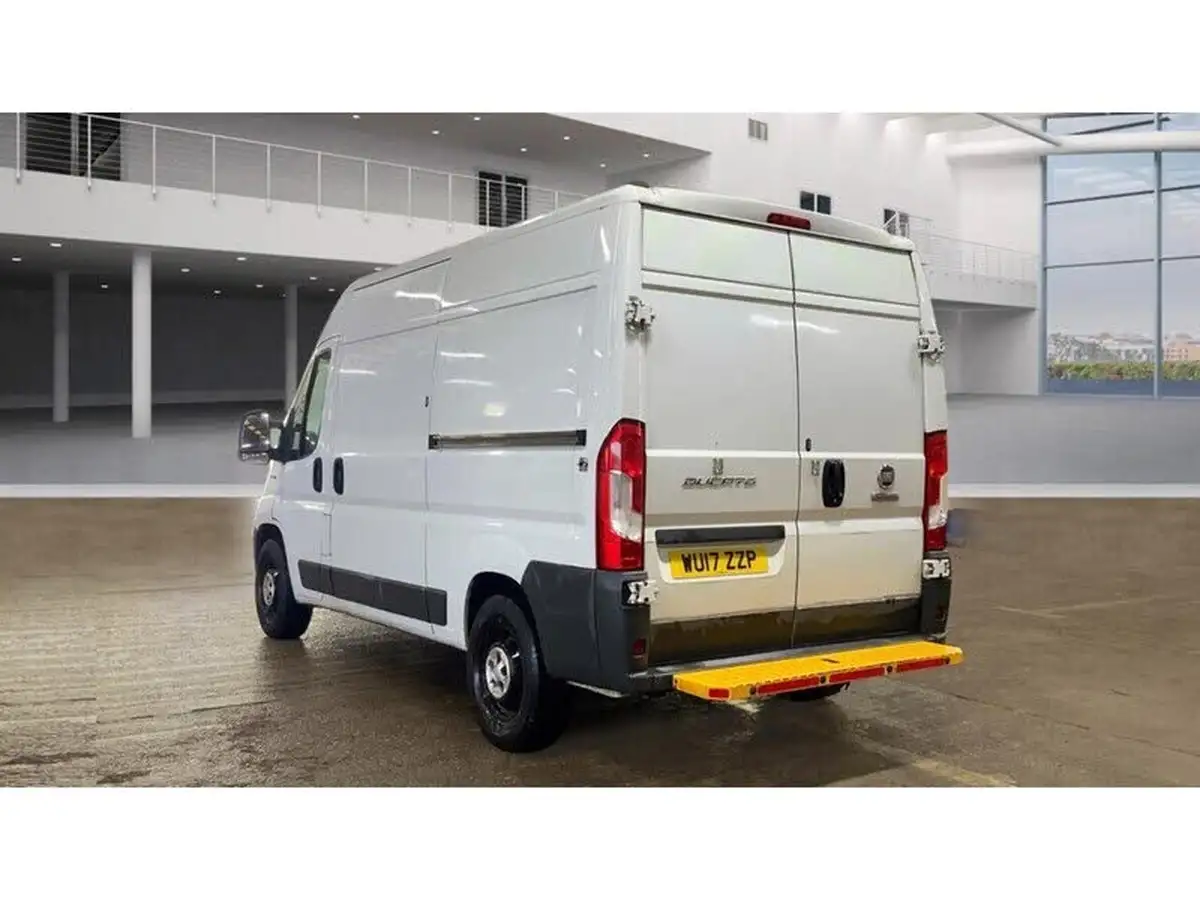 2017-fiat-ducato-20td-35-lh2-panel-big-3
