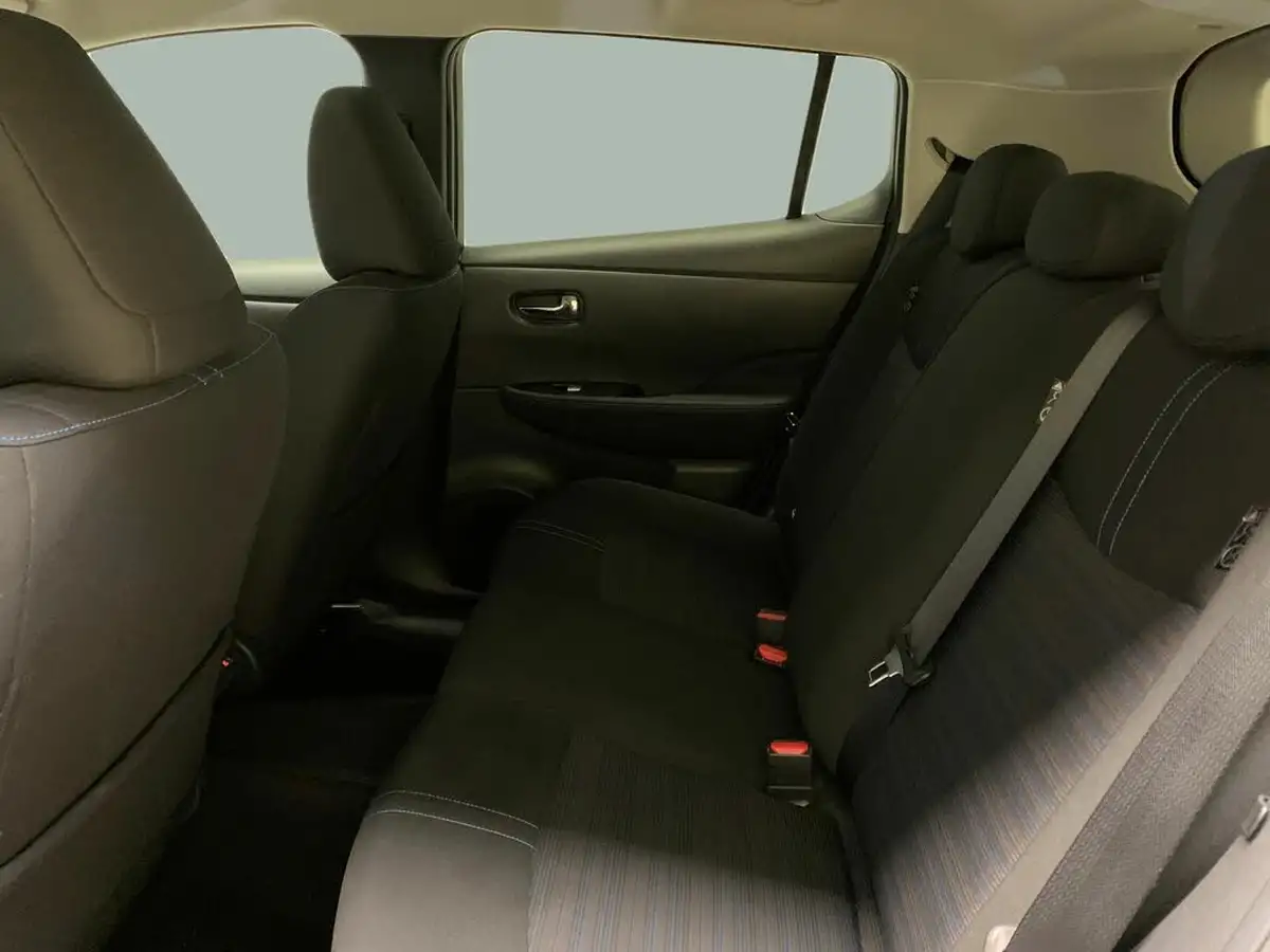 2022-nissan-leaf-e-n-connecta-39kwh-big-35