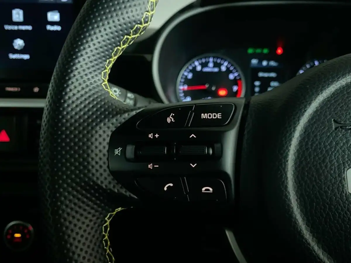 2022-kia-picanto-10-x-line-auto-seq-big-32