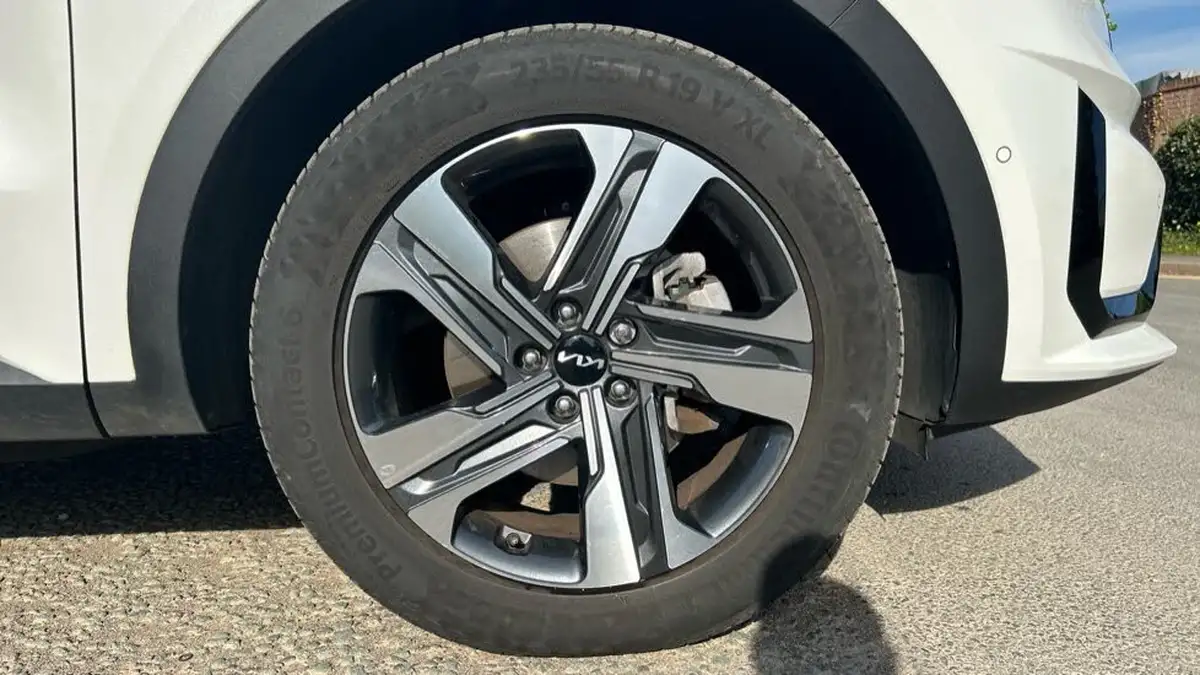 2023-kia-sorento-16-t-gdi-4-261bhp-phev-big-4
