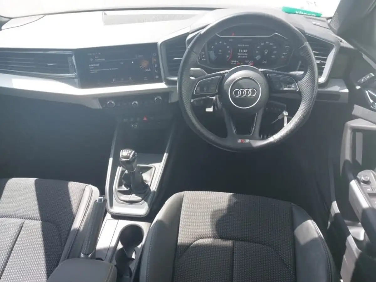 2022-audi-a1-10-30-tfsi-s-line-big-6
