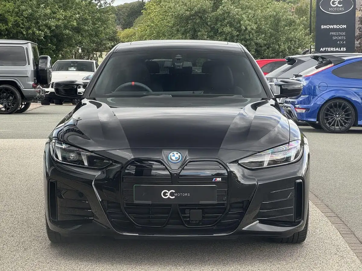 2025-bmw-i4-e-m50-big-2