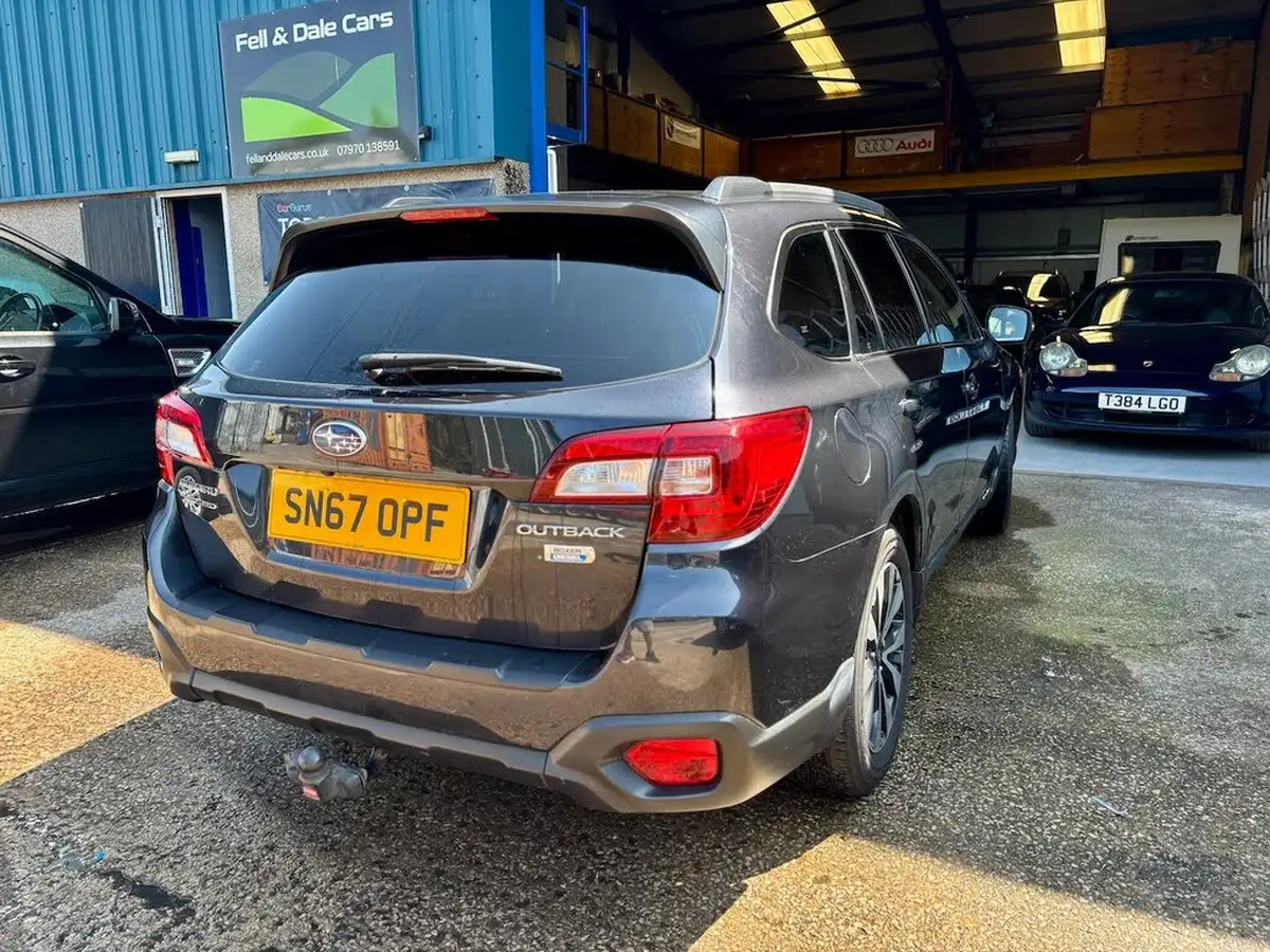 2017-subaru-outback-20td-se-premium-lineartronic-big-7