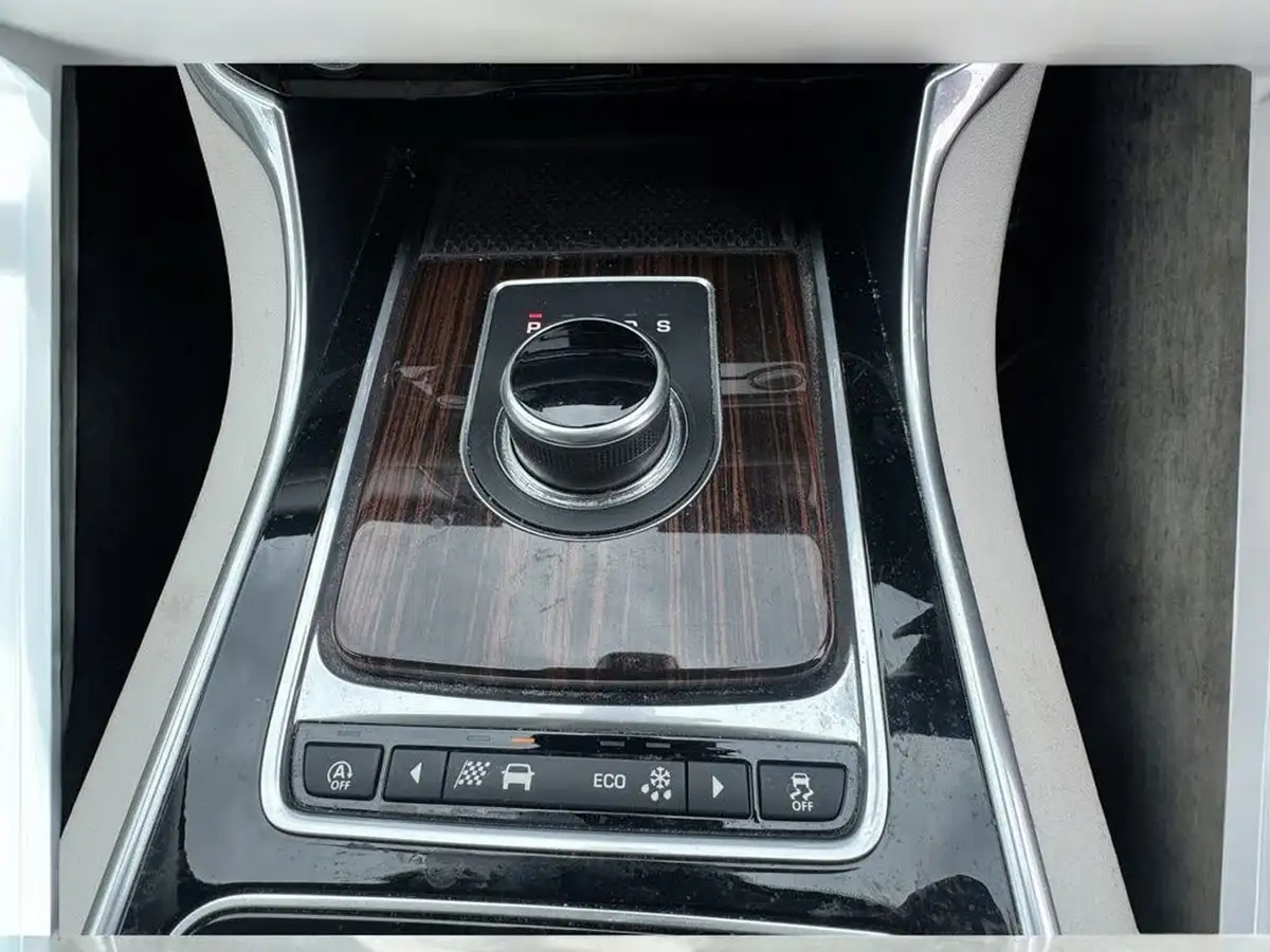 2018-jaguar-xf-30td-portfolio-saloon-4d-big-20