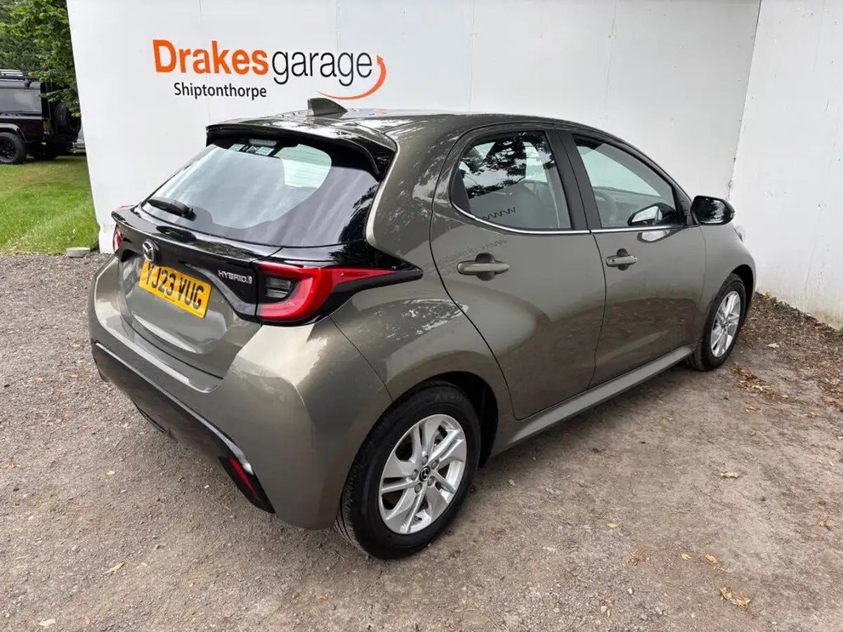2023-mazda-mazda2-15-agile-big-8