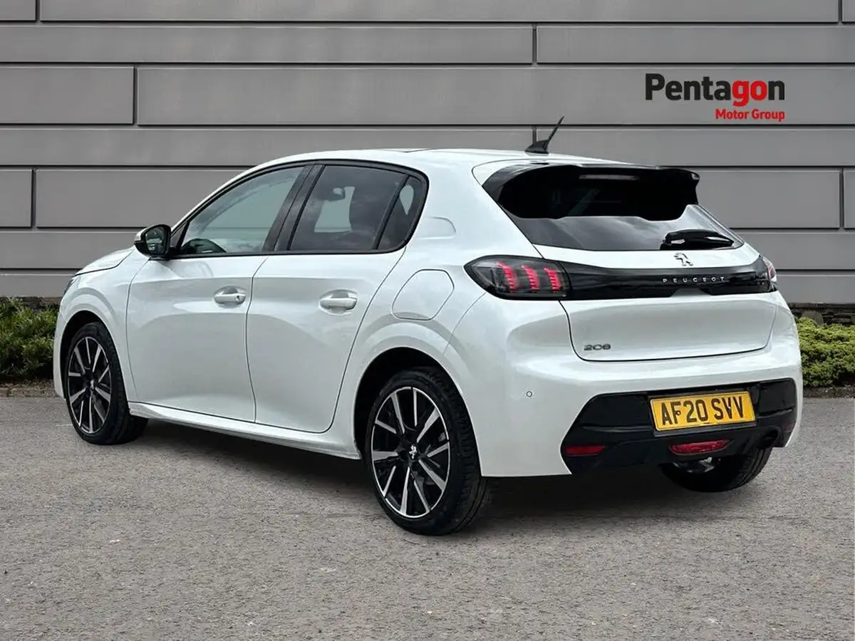 2020-peugeot-208-12-puretech-allure-100bhp-eat8-big-1