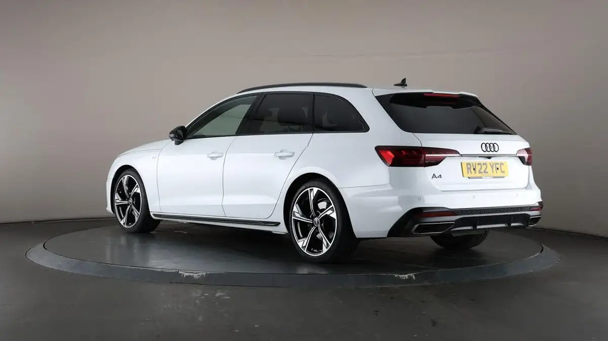 2022-audi-a4-avant-20-35-tfsi-black-edition-s-tronic-big-73