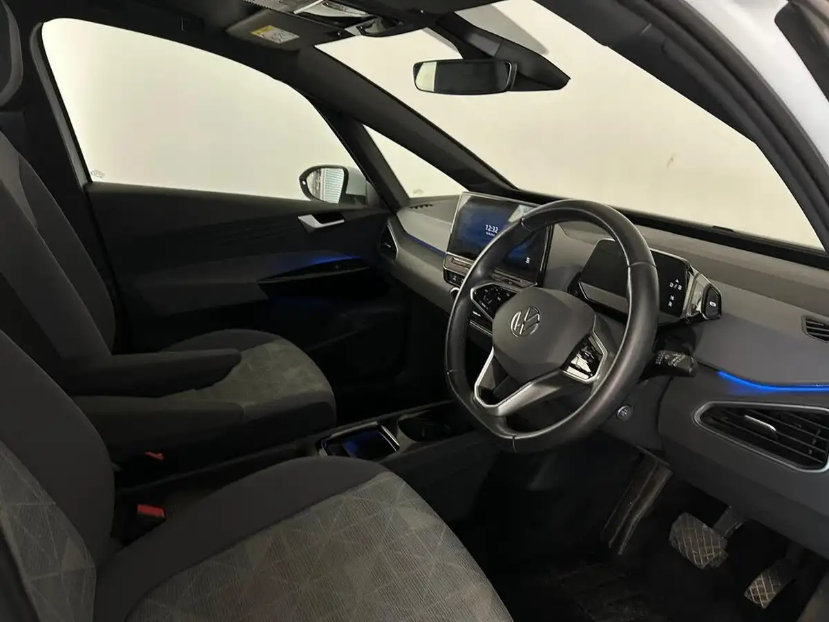 2021-volkswagen-id3-e-life-204ps-58kwh-pro-performance-big-12