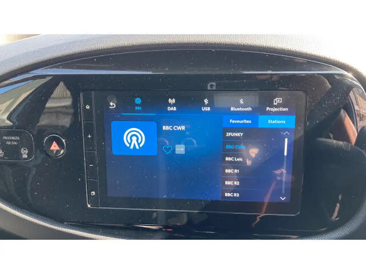 2024-toyota-aygo-x-10-vvt-i-edge-big-29