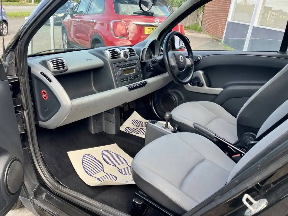 2007-smart-fortwo-10-pure-71bhp-coupe-semi-a-big-6