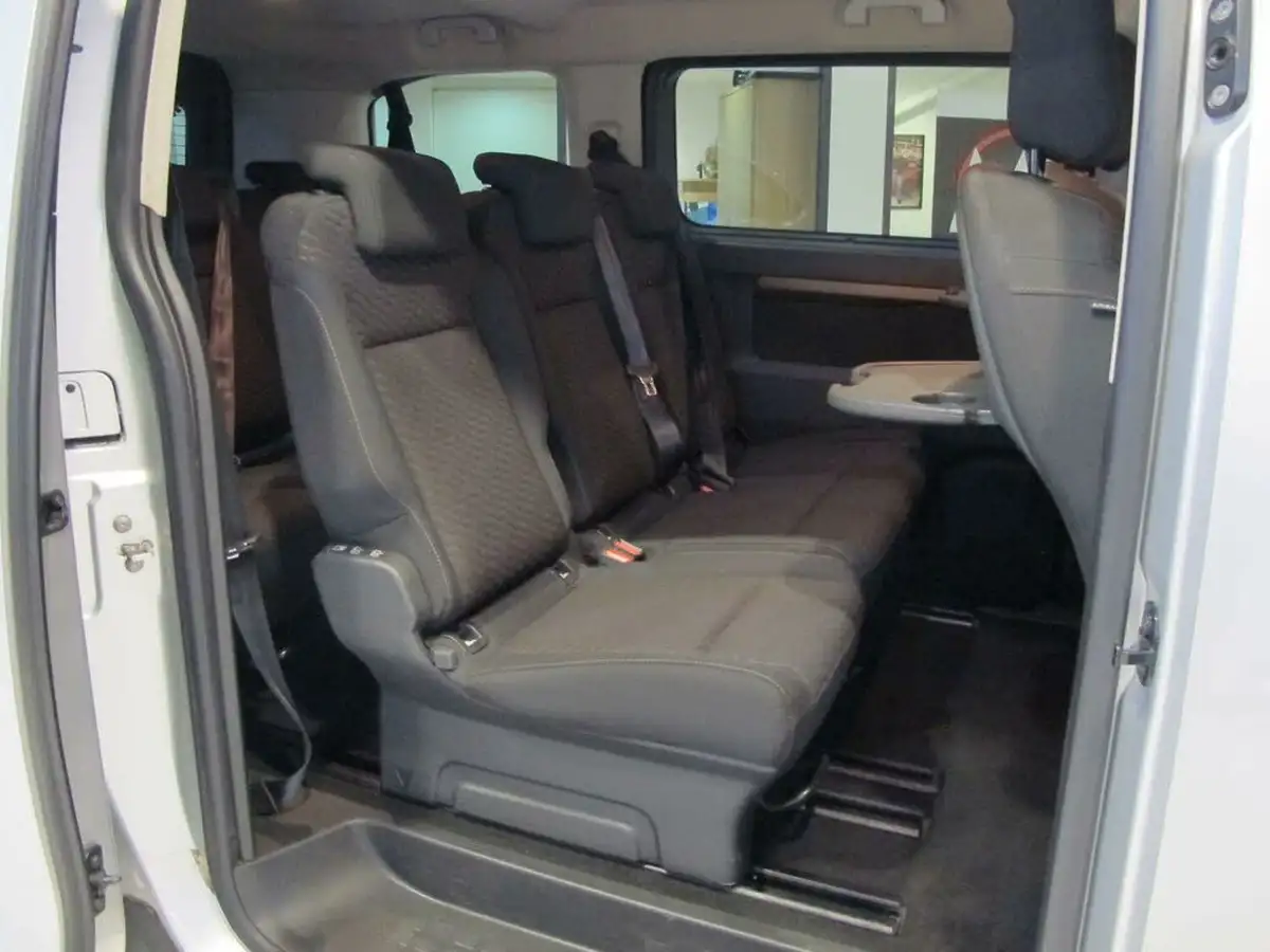 2019-toyota-proace-verso-20d-family-150ps-l1ss-big-33