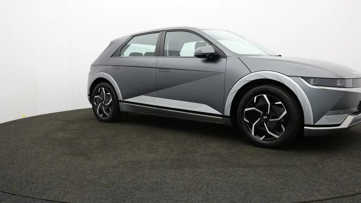 2022-hyundai-ioniq-5-e-premium-217ps-73kwh-rwd-big-38