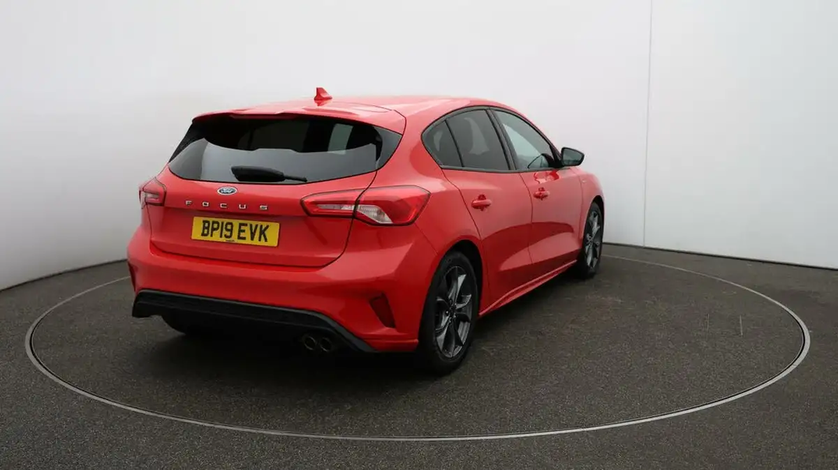 2019-ford-focus-10t-st-line-hatchback-big-45