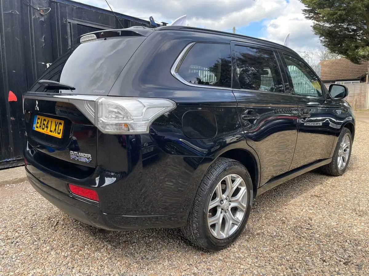 2014-mitsubishi-outlander-20-gx4h-big-38