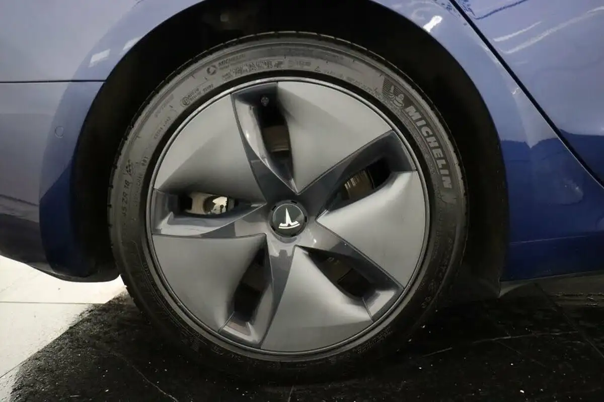 2020-tesla-model-3-e-standard-plus-big-29